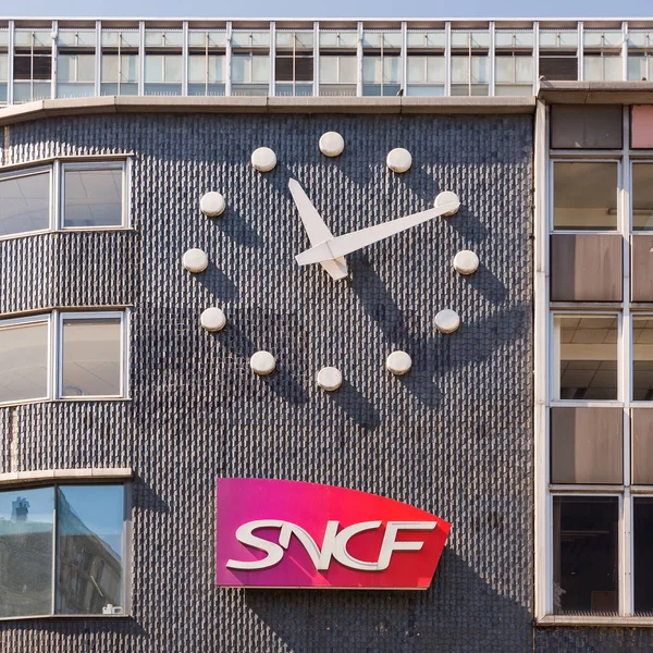París Francia Mayo 2014 Edificio Sncf Sncf Compañía Ferroviaria Nacional —  Fotos de Stock