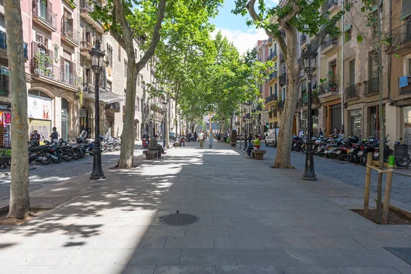 バルセロナ スペイン 2014 市内中心部を歩く観光客 — ストック写真
