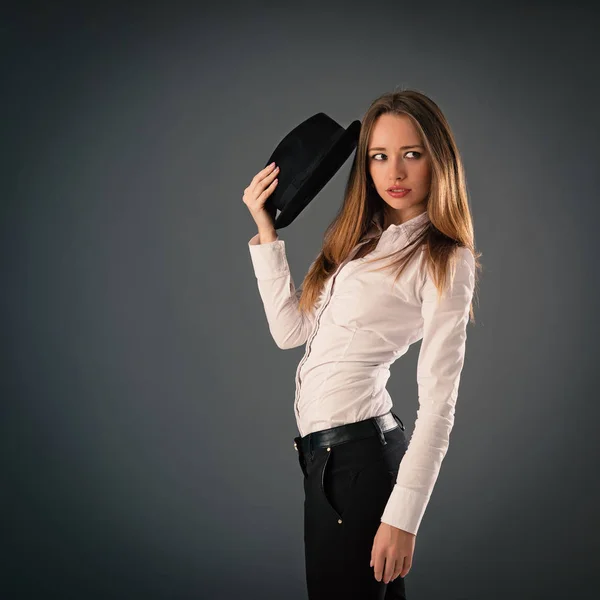 Retrato Mujer Elegante Sensual Con Sombrero Aislado Sobre Fondo Gris —  Fotos de Stock