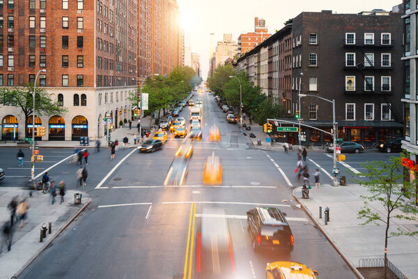NEW YORK CITY - MAY 7, 2015: Street view from the High Line Park