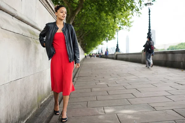 Joven Atractiva Mujer Afroamericana Londres — Foto de Stock