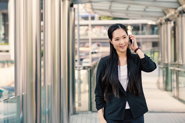 Young Businesswoman Portrait Talking Phone Outdoors — стоковое фото