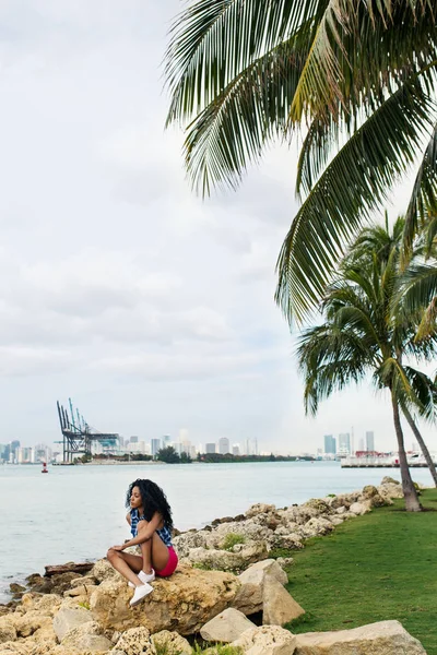 Retrato adolescente en South Pointe Park. South Beach Miami, Flori —  Fotos de Stock