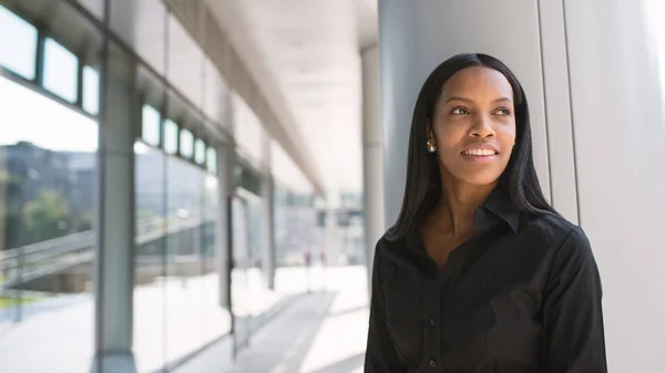 Portrait Young Mixed Race Latina Businesswoman Modern Business District — Stock Photo, Image