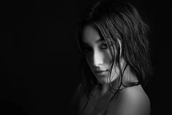 Intimate Woman Dark Portrait Wet Hair Black White Image — Stock Photo, Image