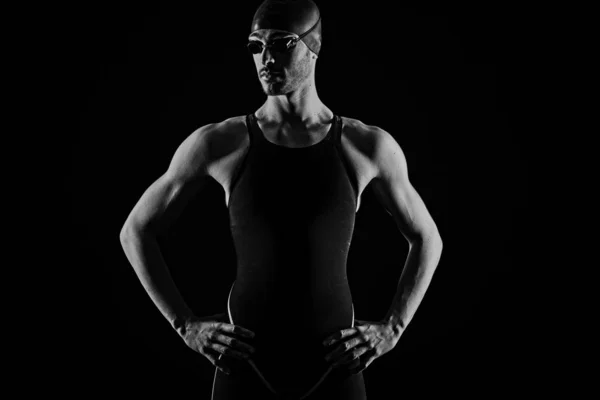 Siyah Arka Plan Karşı Profesyonel Atlet Yüzücü Stüdyo Portre Siyah — Stok fotoğraf