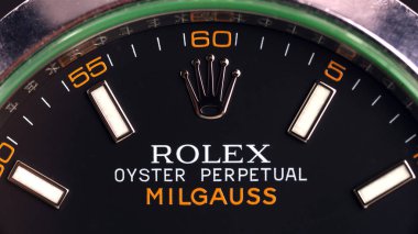 Rolex Oyster Perpetual Milgauss saat, yakın çekim