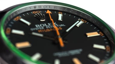 Rolex Oyster Perpetual Milgauss saat, yakın çekim