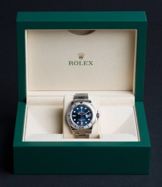 Rolex Oyster Perpetual Date Yacht Master açık kutu içinde saat