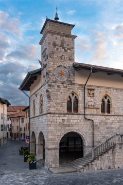 Venzone Belediye Binası, Kuzey İtalya.