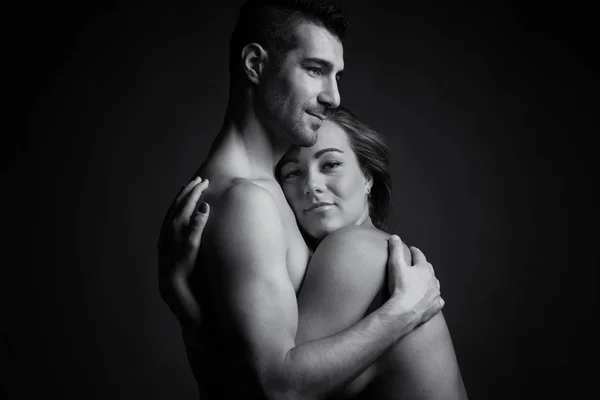 Couple Studio Intimate Portrait Man Woman Hugging Black White Image — Stock Photo, Image