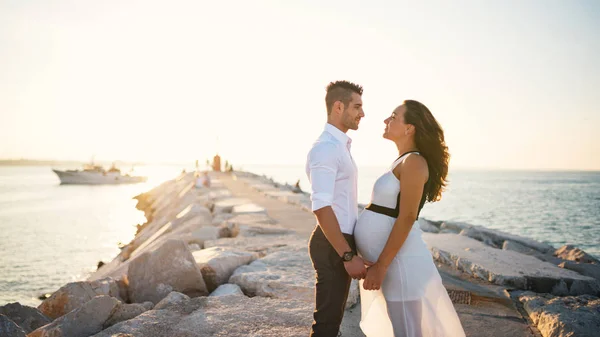 Pareja Íntima Cara Cara Retrato Juntos Playa Verano Atardecer Con — Foto de Stock