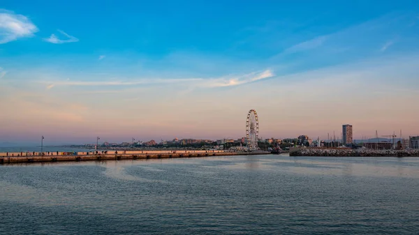 Rimini Marina Stadsbild Med Panorama Hjul Vid Solnedgången Italien — Stockfoto