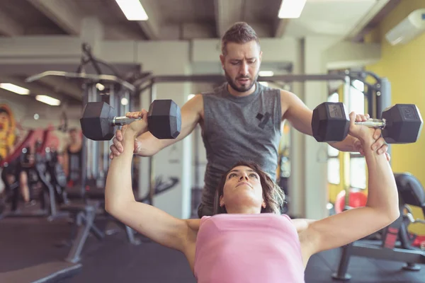 Young Sporty Woman Portrait Working Out Gym Dumbbel Helped Friend — Zdjęcie stockowe