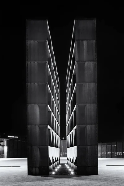 Bologna Italië November 2018 Nachts Het Shoah Memorial Monument Zwart — Stockfoto
