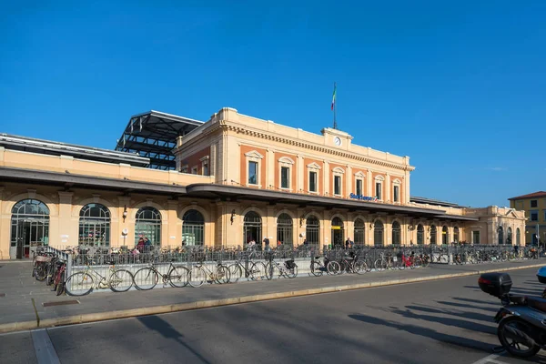 Parma Itália Dezembro 2018 Fachada Edifício Estação Ferroviária — Fotografia de Stock