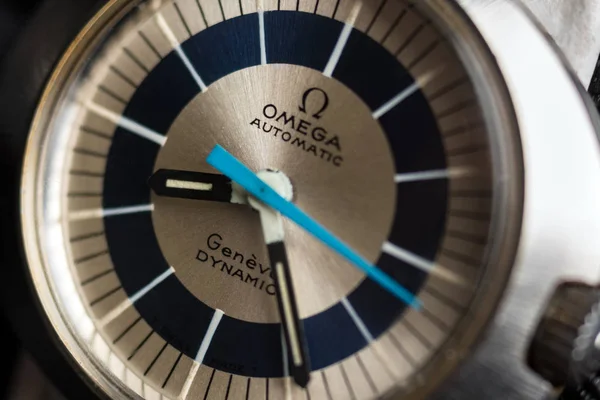 Omega Vintage Dinámico Reloj Automático Acero Señora Tiro Cerca — Foto de Stock