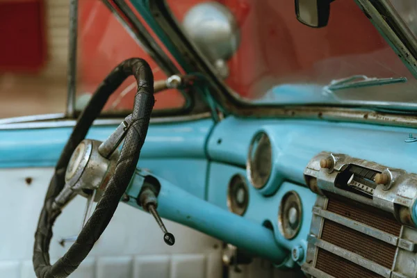 Τιμόνι Της Αμερικανικής Εκλεκτής Ποιότητας Αυτοκίνητο Αβάνα Κούβα — Φωτογραφία Αρχείου