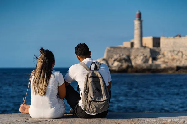 Young Couple Together Havana Cuba Morro Castle Background — 图库照片