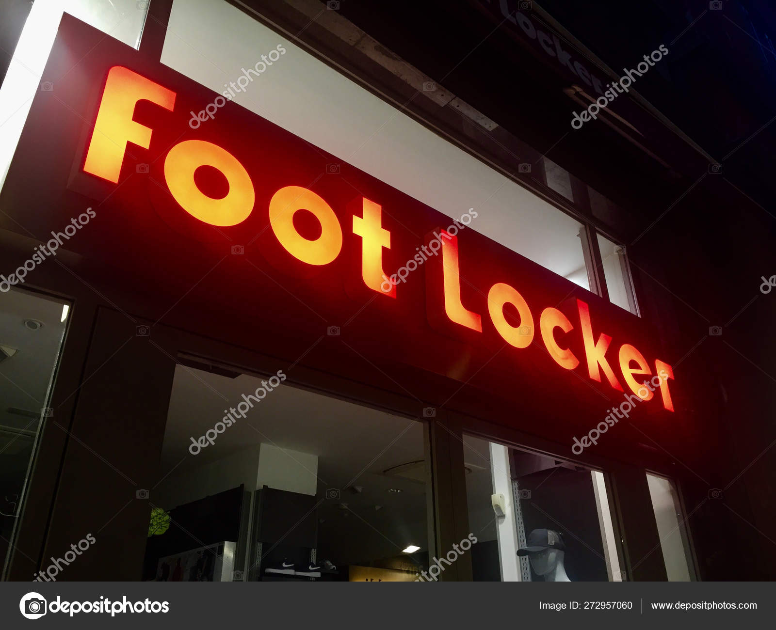 Bologna Italy Circa June 2018 Foot Locker Store Azeglio – Stock Editorial Photo © pio3 #272957060
