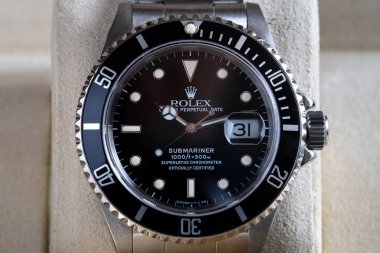 Rolex Submariner saat, yakın çekim