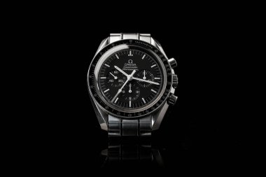 Omega Speedmaster Professional izle, yakın çekim