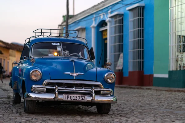 Trinidad Cuba Marzo 2019 Vintage Clásico Chrysler American Coche Aparcado —  Fotos de Stock