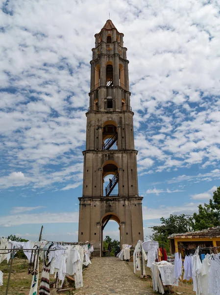 Πύργος Της Μαντάκα Ιζνάγκα Στην Κοιλάδα Των Ζαχαρών Val Los — Φωτογραφία Αρχείου