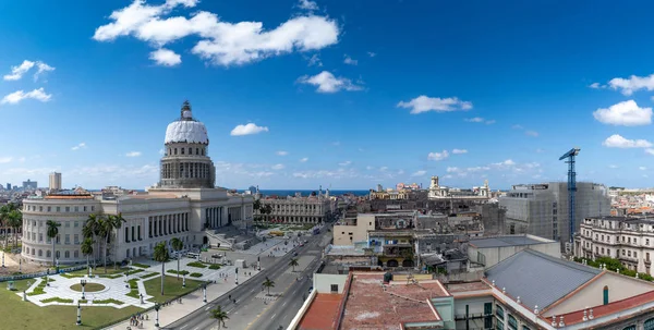 キャピトリオの建物と市街の航空写真 ハバナ キューバ — ストック写真