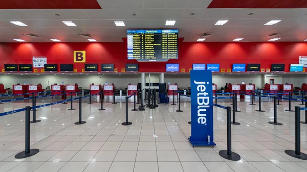 Havana Küba Mart 2019 Uluslararası Havaalanı Jose Marti Check Masaları — Stok fotoğraf