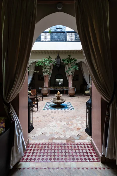 Marrakech Morocco April 2019 Traditional Moroccan Riad Interior Courtyard View — Stock Photo, Image