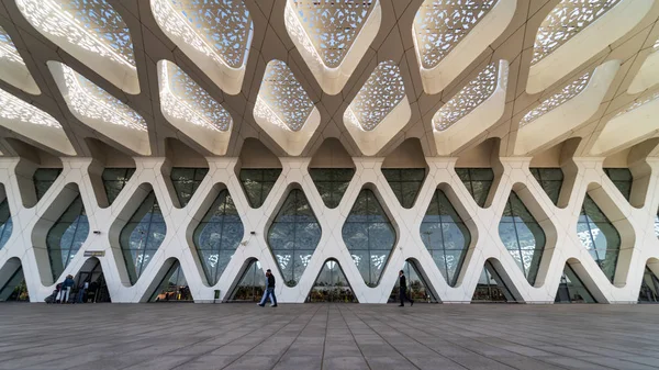 Marrakech Morocco Abril 2019 Vista Exterior Aeroporto Menara Com Turistas — Fotografia de Stock