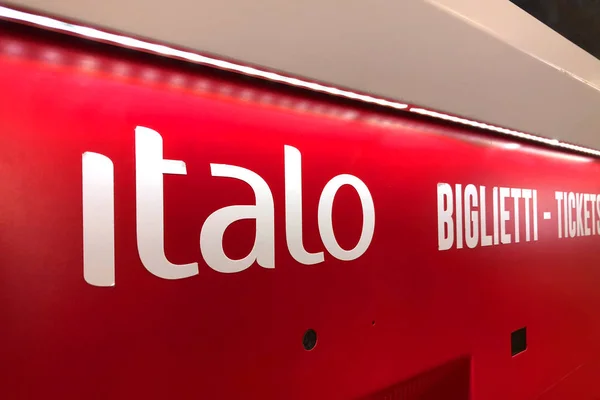 Bologna Italia Luglio 2018 Italo Ticket Automatic Machine Italo Seconda — Foto Stock