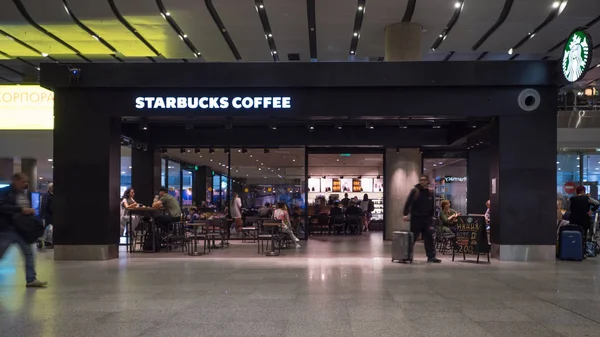 Сент Петерсбург Circa 2018 Кофе Starbucks Международном Аэропорту Пулково — стоковое фото