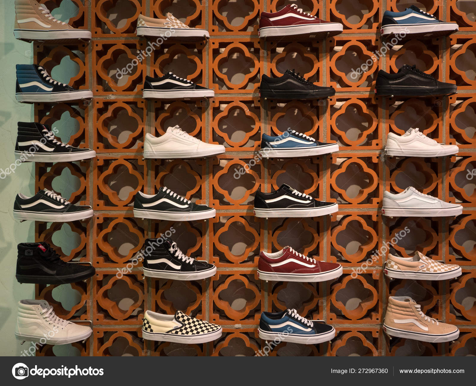 stores to buy vans