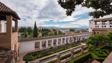 Granada, İspanya - Circa Haziran, 2018: Alhambra Palace, Unesco' nun Granada bölgesi, Endülüs.