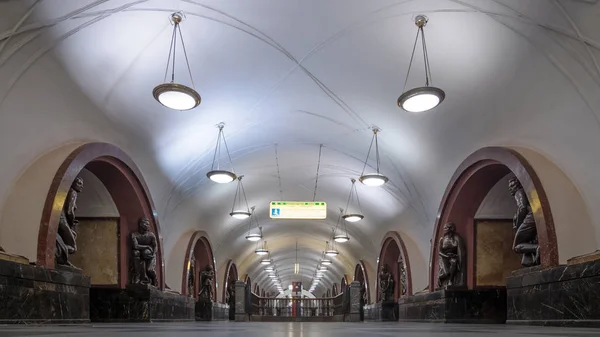 莫斯科 Circa 2018 普洛什查德 雷沃柳西空地铁站 世界上最著名的地铁站之一 莫斯科地铁于1938年开通 — 图库照片