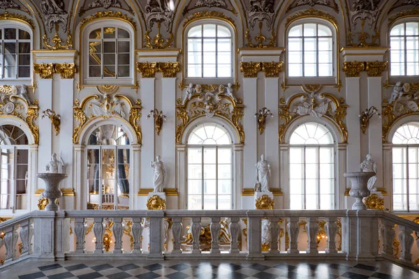Αγία Πετρούπολη Περίπου Μάιος 2018 Σκάλα Μέσα Χειμερινό Παλάτι Ερημητήριο — Φωτογραφία Αρχείου