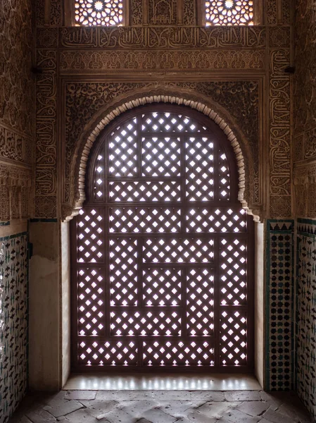 Granada Spanien Juni 2018 Alhambra Palace Fönster Detalj Unesco Plats — Stockfoto