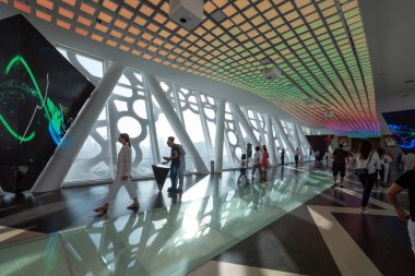 Dubai - Ekim 2018: Dubai Frame iç görünüm