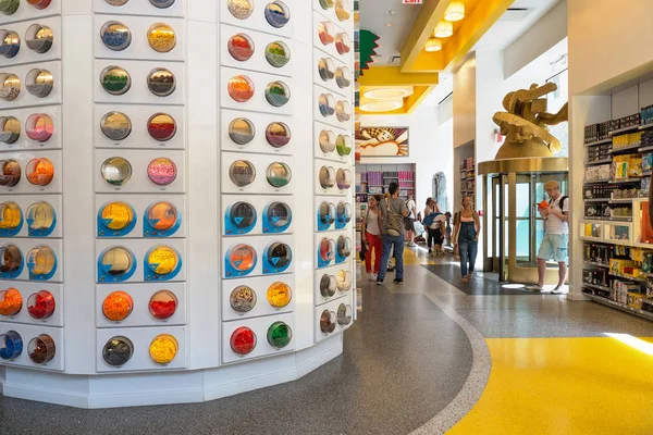 Нью Йорк Травня 2015 Lego Магазин Манхеттені — стокове фото