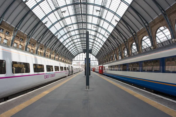 London Juni 2015 Interiör Utsikt Över King Cross Railway Station — Stockfoto