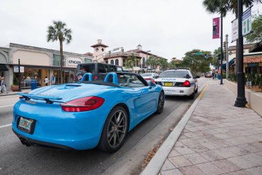 Fort Lauderdale, Abd - 24 Mart 2016: Porsche Boxster sokakta park etti