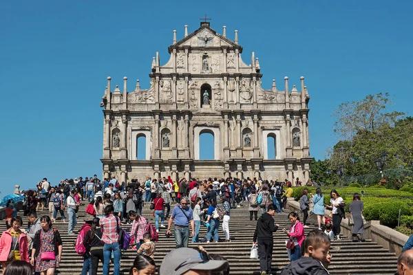 Макау Кина Ноября 2015 Туристы Посещают Собор Святого Павла Построенный — стоковое фото