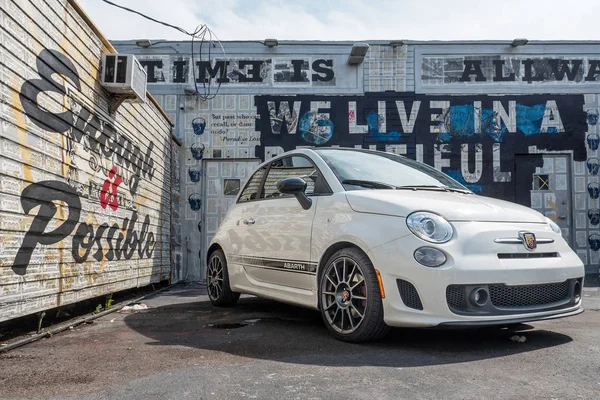 Miami Usa Mars 2016 Nya Fiat 500 Abarth — Stockfoto