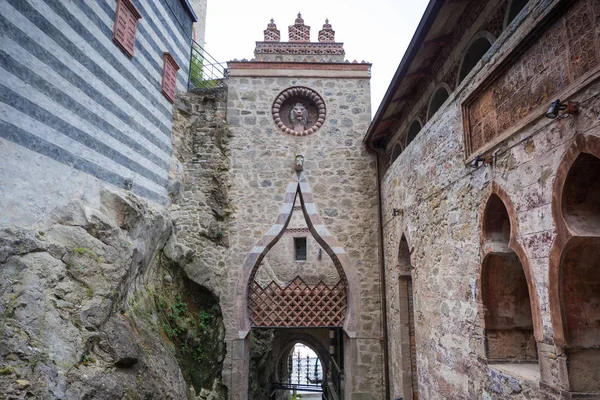 Riola Talya Ekim 2016 Rocchetta Mattei Kalesinin Görünümü — Stok fotoğraf