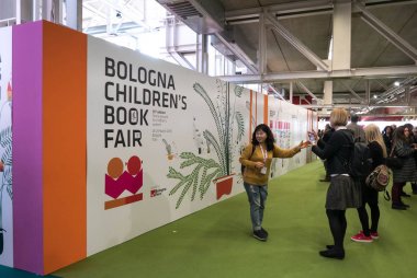 Bologna, İtalya - 26 Mart 2018: Bologna Childre'ı ziyaret eden ler