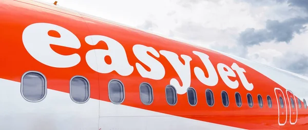 Londres Maio 2018 Avião Easy Jet Aeroporto Gatwick — Fotografia de Stock