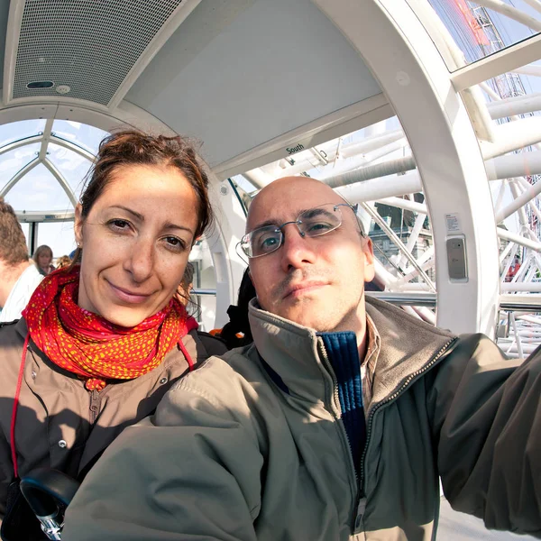 Para Domku London Eye London Eye Jest Najwyższym Diabelskim Młynem — Zdjęcie stockowe