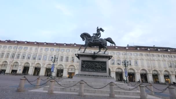 Turín Italia Circa Febrero 2018 Plaza San Carlo Con Estatua — Vídeos de Stock